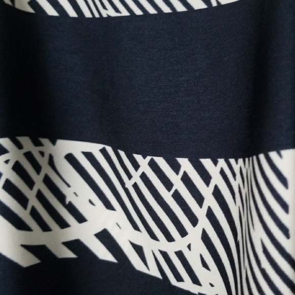 Banana Republic Spring Racerback Floral Stripe Tank Petite Large - Picture 6 of 7